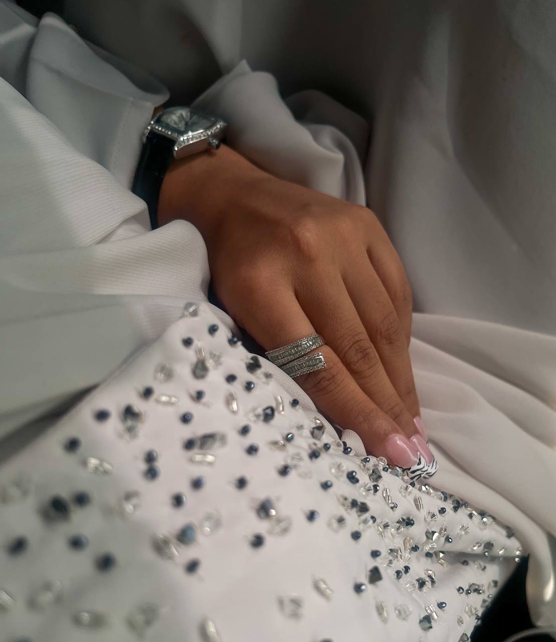 yaqseen luxury abaya détails